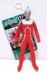子供がウルトラマンのソフビをタグつけたまま部屋に飾ってるんだが