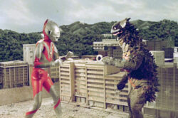 【ウルトラマン】怪獣との戦闘シーンだけ観てるんだけど