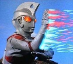 ウルトラマンエースって光線技多いけどメタリウム光線が代表的な技だよね