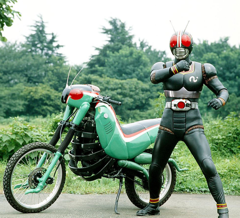 【仮面ライダーBlack】バトルホッパーみたいに意思を持ってて助けてくれるバイクって良いよね