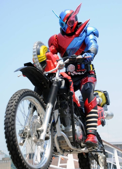 回数的にそうでもないんだけど印象に残る平成仮面ライダーのバイク